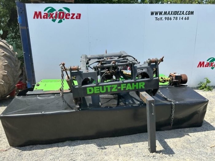 SEGADORA FRONTAL DEUTZ-FAHR US 3182