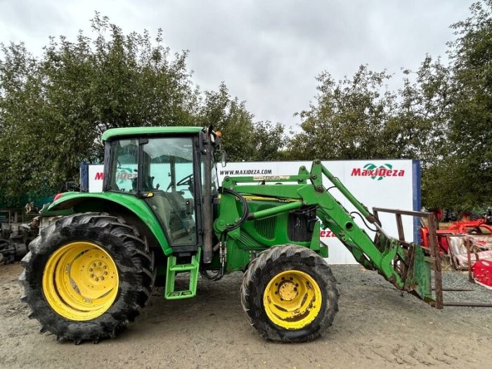 TRACTOR JOHN DEERE 6220 US 2966