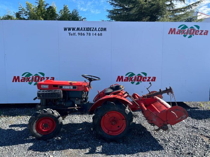 TRACTOR KUBOTA B7000 US 3366