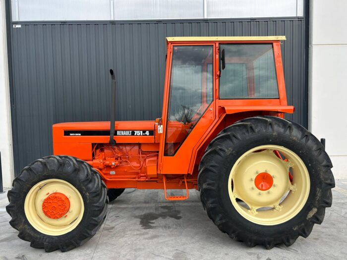 TRACTOR RENAULT 751.4 US 2907