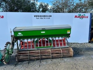 rotocultivador-kuhn-con-sembradora-us-3058